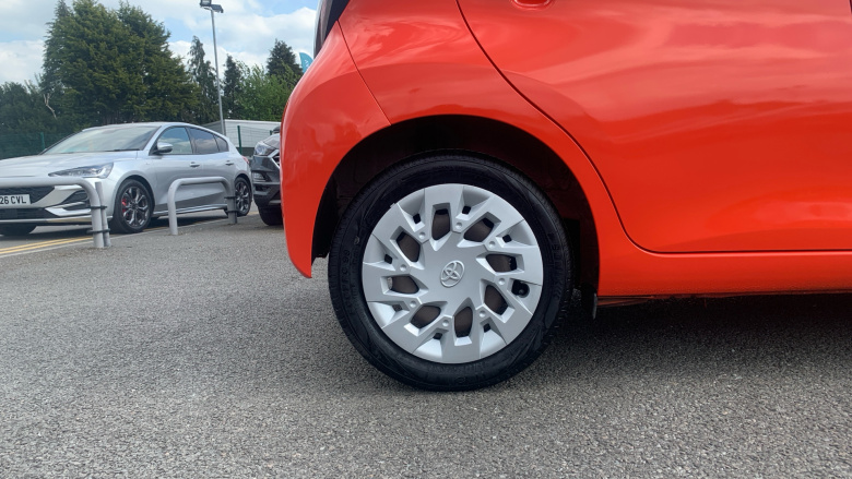 Toyota Aygo 1.0 VVT-i X-Play 5dr Petrol Hatchback
